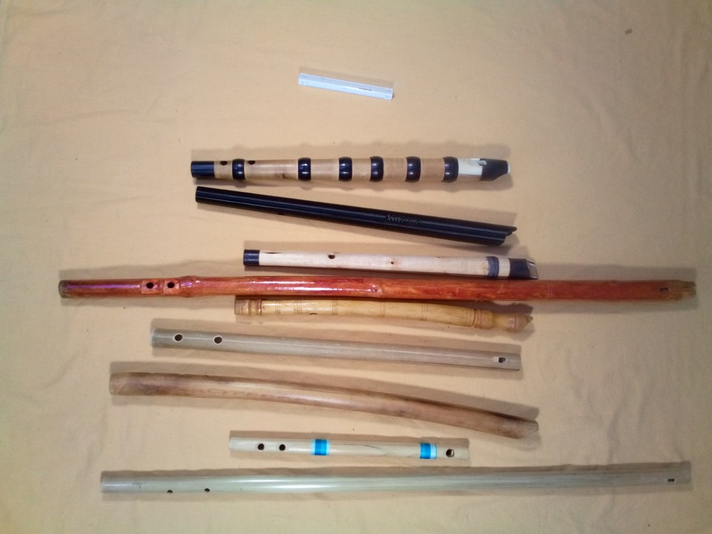 Flautas de tres&nbsp;agujeros